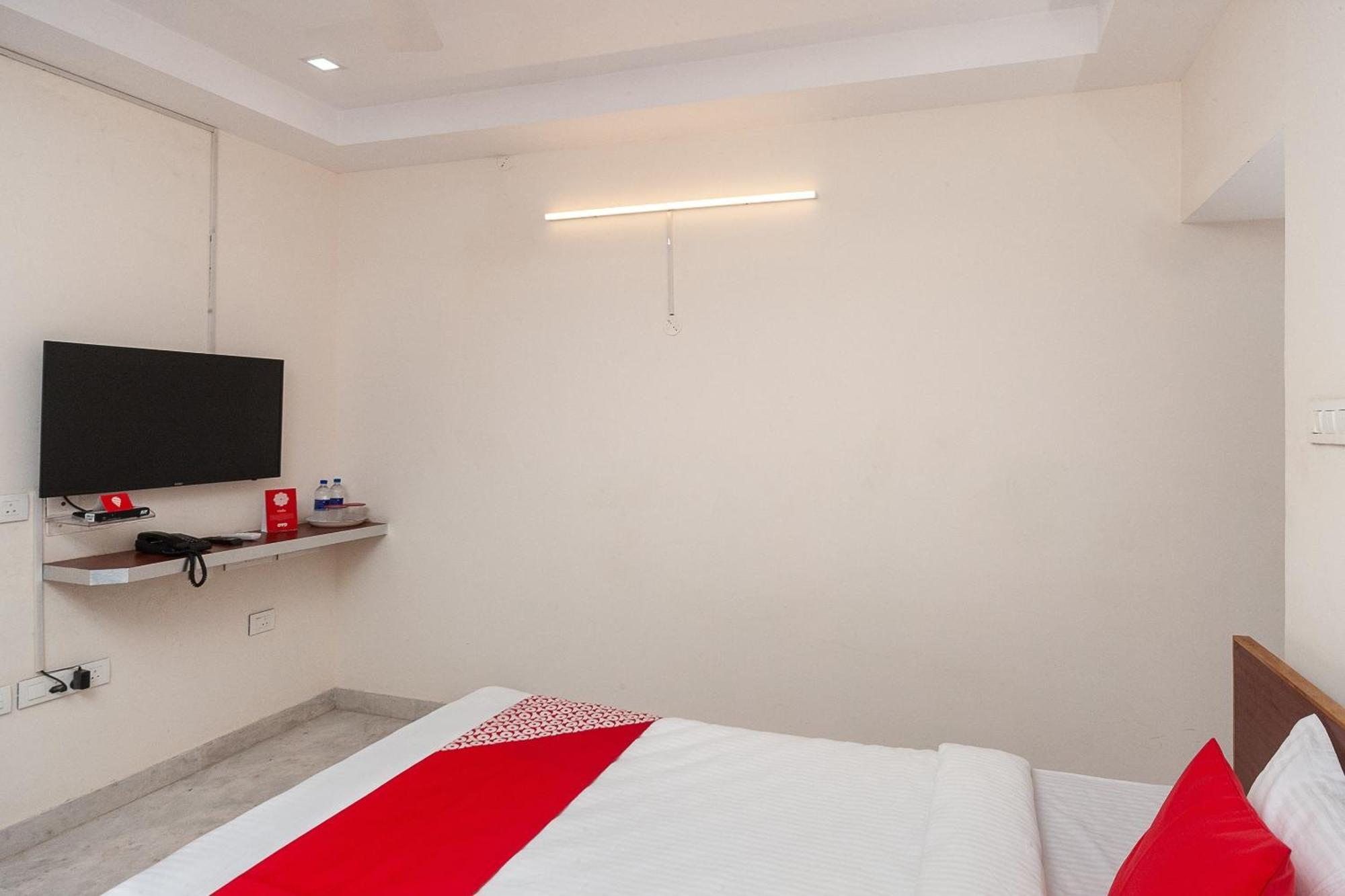 Super Hotel O Le Mint Omr Τσενάι Εξωτερικό φωτογραφία
